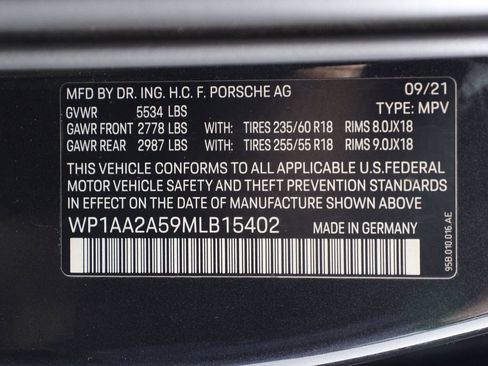 Certified 2021 Porsche Macan image 19