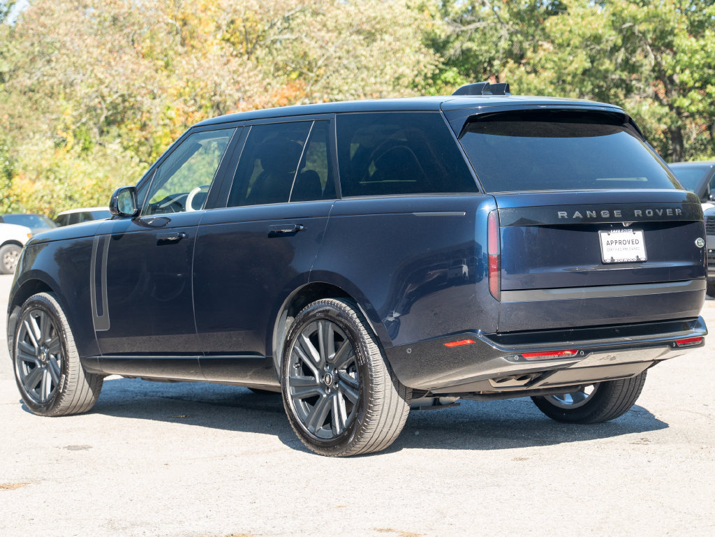Used 2023 Land Rover Range Rover SE AWD/4WD image 6