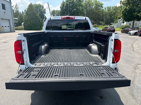 Used 2017 Chevrolet Colorado W/T w/ WT Convenience Package AWD/4WD image 15