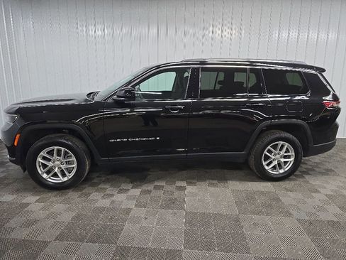 Used 2024 Jeep Grand Cherokee L Laredo w/ Trailer Tow Package AWD/4WD image 5