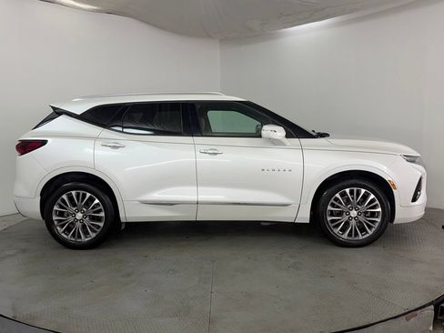 Used 2020 Chevrolet Blazer Premier w/ Driver Confidence II Package FWD image 5
