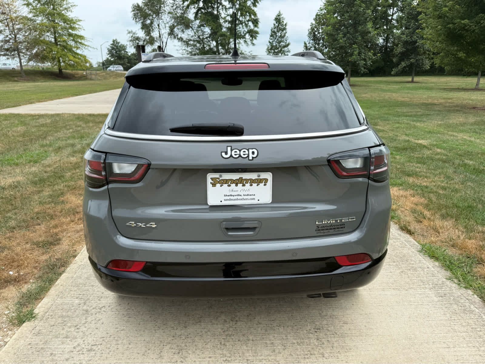 Used 2022 Jeep Compass Limited w/ Elite Group AWD/4WD image 3