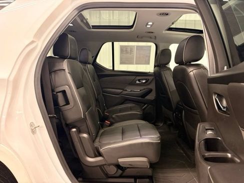 Used 2021 Chevrolet Traverse High Country AWD/4WD image 9