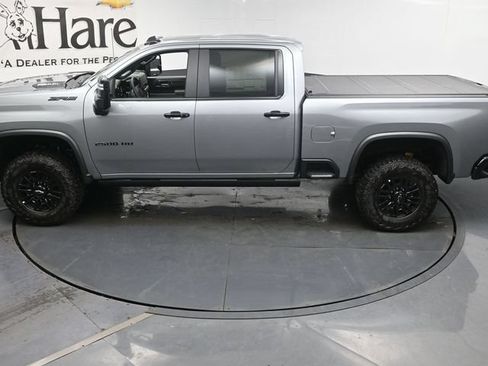 New 2026 Chevrolet Silverado 2500 ZR2 w/ LPO, Dark Essentials Package AWD/4WD image 21