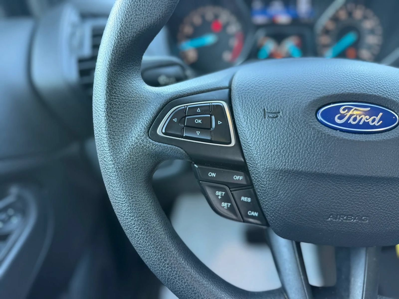 Used 2018 Ford Escape SE w/ SE Sync 3 Package AWD/4WD image 22