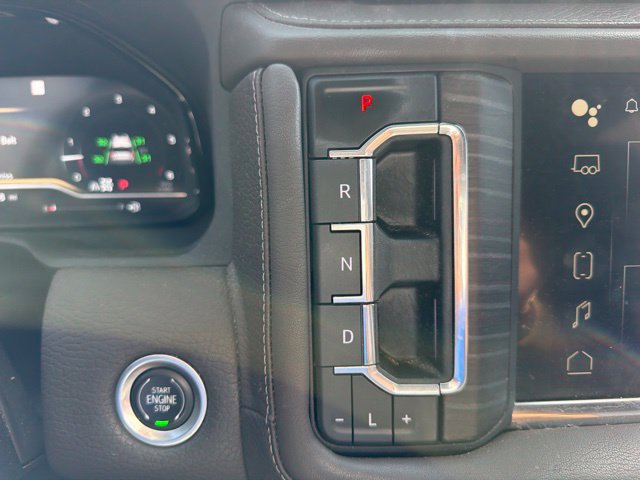 Used 2022 GMC Yukon XL Denali AWD/4WD image 37