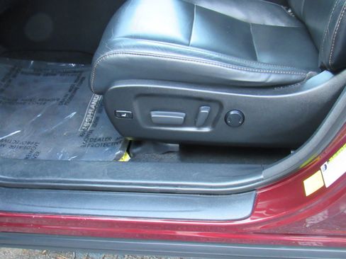 Used 2016 Toyota Highlander XLE w/ Protection Package #3 image 15