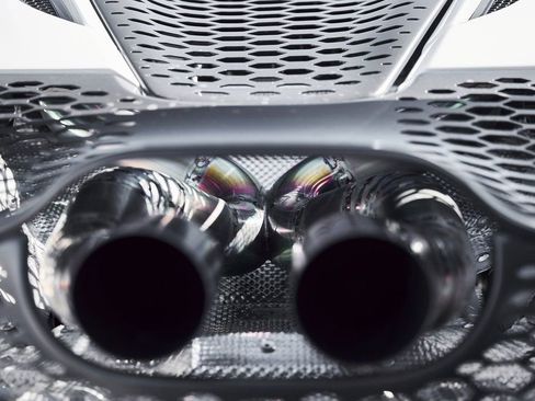 Used 2024 McLaren 750S image 14