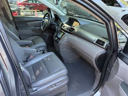 Used 2015 Honda Odyssey Touring image 16