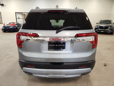 Used 2023 GMC Acadia SLE w/ Driver Convenience Package AWD/4WD image 4