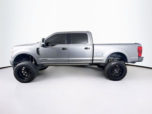 Used 2022 Ford F350 Platinum w/ FX4 Off-Road Package image 5