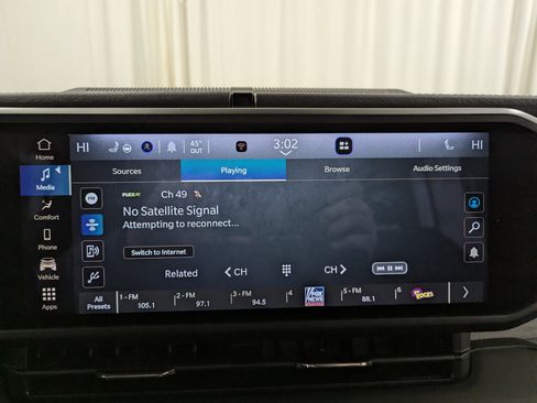 Used 2025 Jeep Wrangler Unlimited Sahara image 12