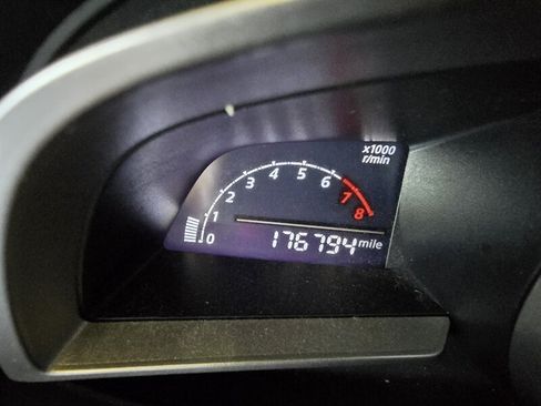 Used 2014 MAZDA MAZDA3 i Touring FWD image 25
