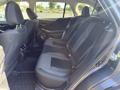 Used 2025 Subaru Outback Premium AWD/4WD image 23