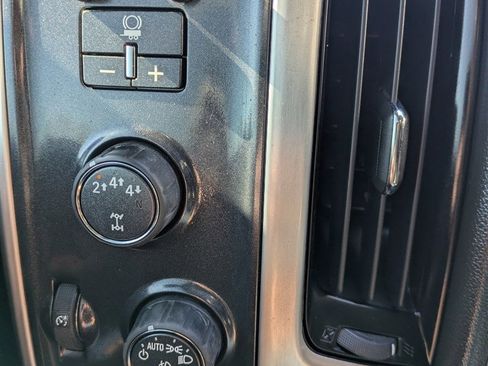 Used 2018 GMC Sierra 2500 SLT w/ Duramax Plus Package image 27