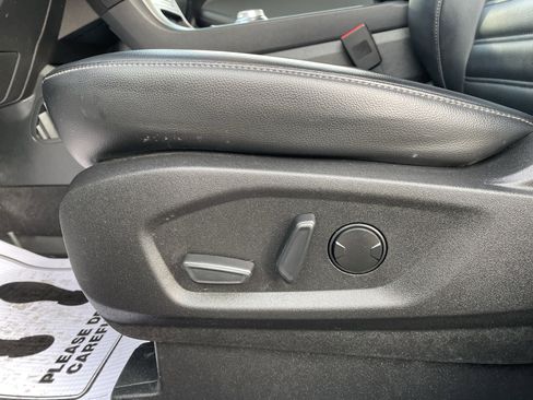 Used 2024 Ford Edge SEL w/ Convenience Package image 16