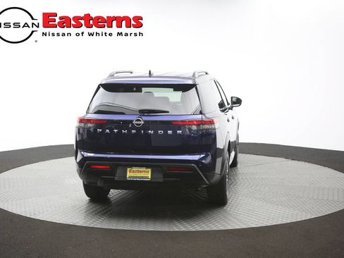Used 2025 Nissan Pathfinder SV FWD image 37