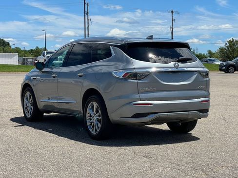 Used 2023 Buick Enclave Avenir w/ Avenir Technology Package AWD/4WD image 11