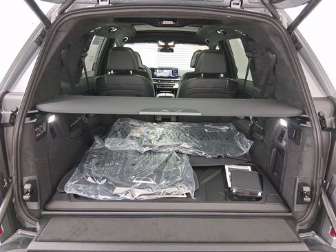 New 2026 BMW X7 xDrive40i w/ M Sport Package image 28