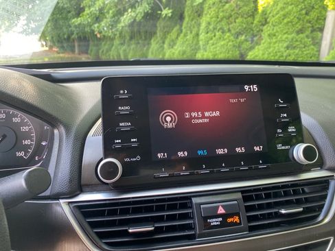 Used 2018 Honda Accord LX image 14