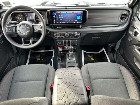 Used 2024 Jeep Wrangler Unlimited Rubicon w/ XTREMEE 35" Tire Package image 23