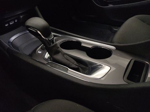 Used 2021 Chevrolet Malibu LT image 26