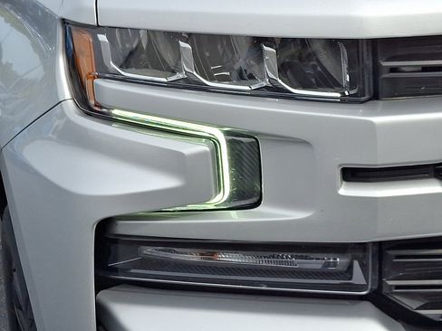 Used 2022 Chevrolet Silverado 1500 RST w/ LPO, Blackout Package image 9