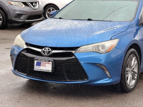 Used 2017 Toyota Camry SE image 10