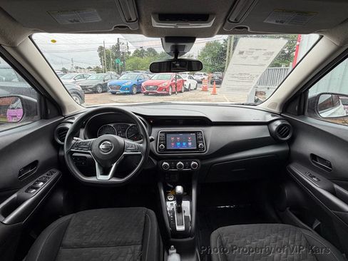 Used 2021 Nissan Kicks S FWD image 17