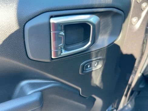 New 2026 Jeep Gladiator Sport image 11