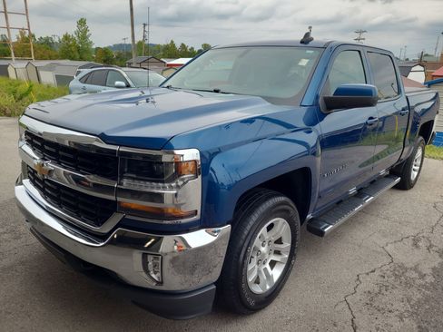Used 2018 Chevrolet Silverado 1500 LT w/ All Star Edition image 7