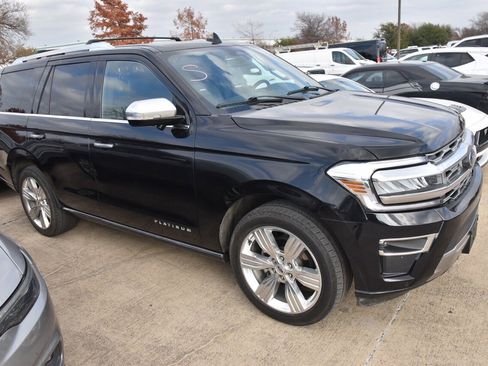 Used 2023 Ford Expedition Platinum image 5