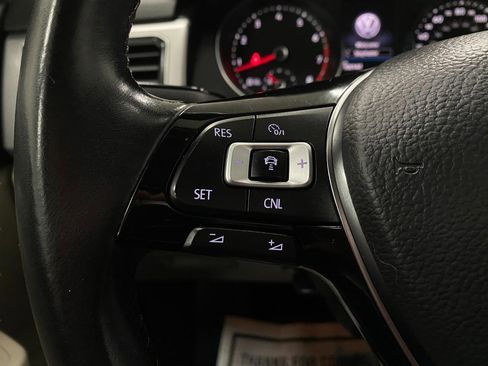 Used 2018 Volkswagen Atlas SEL image 17