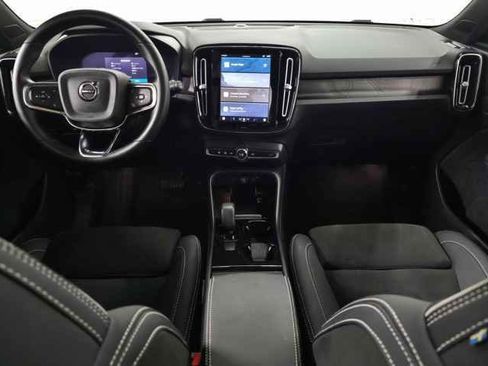 Certified 2023 Volvo XC40 Recharge Ultimate w/ Protection Package Premier image 13