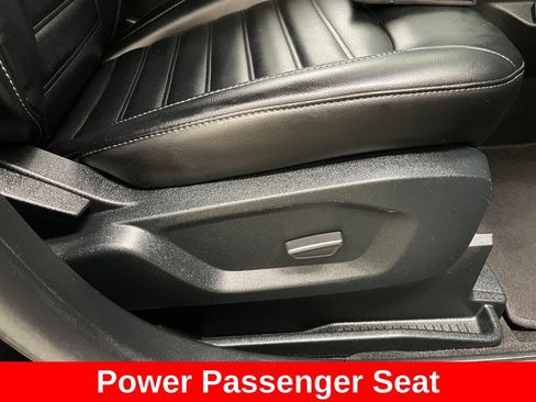 Used 2020 Ford Edge SEL w/ Cold Weather Package AWD/4WD image 10