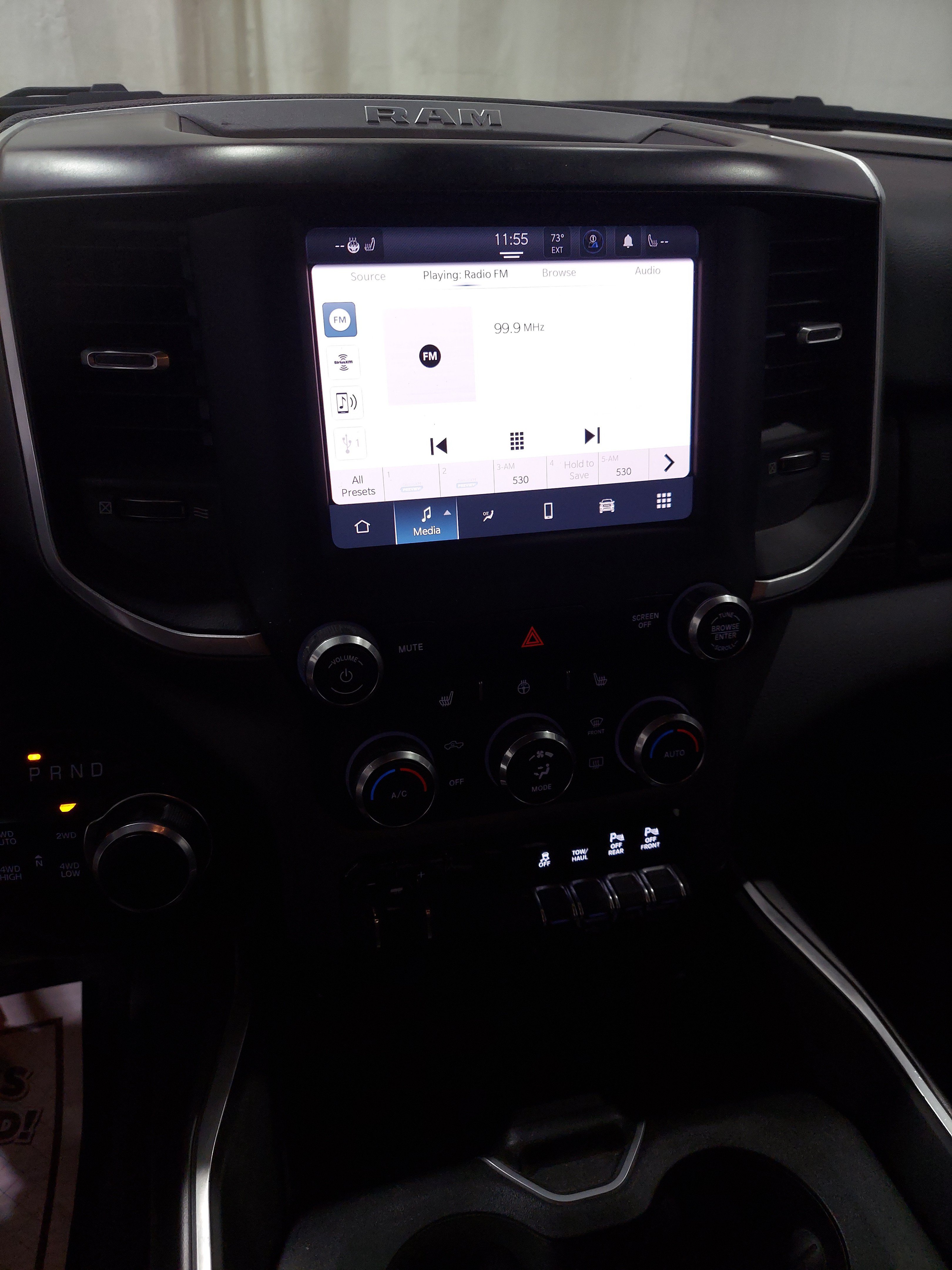 Used 2022 RAM 1500 Big Horn AWD/4WD image 10