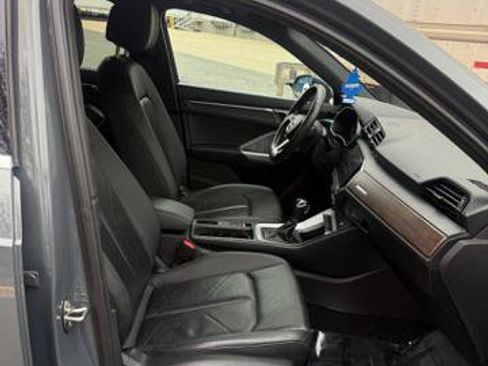Used 2022 Audi Q3 2.0T Premium w/ Convenience Package image 12