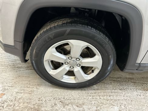 Used 2021 Jeep Compass Latitude w/ Convenience Group image 11