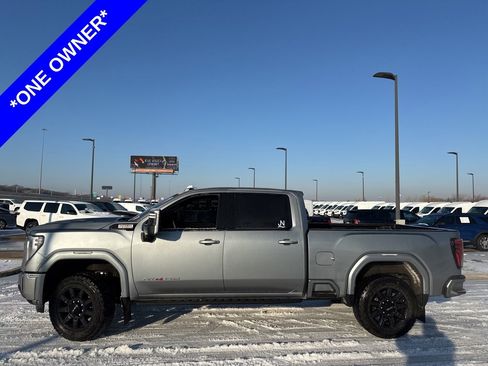 Used 2024 GMC Sierra 2500 AT4 w/ AT4 Premium Plus Package image 3