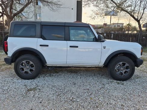 Used 2025 Ford Bronco Big Bend image 2