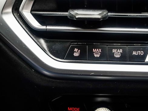 Used 2021 BMW M4 Competition w/ M Carbon Exterior Package image 22