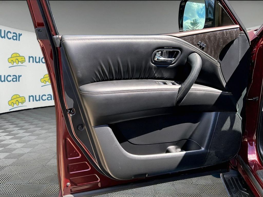 Used 2024 Nissan Armada Platinum w/ Captain's Chairs Package AWD/4WD image 9