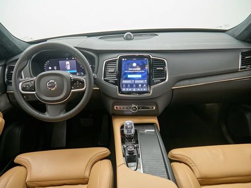 Certified 2023 Volvo XC90 T8 Ultimate w/ Lounge Package AWD/4WD image 26