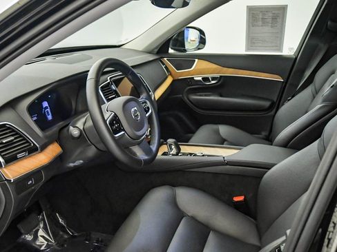 Certified 2025 Volvo XC90 B6 Plus image 20