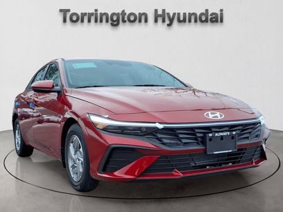 New 2026 Hyundai Elantra SE