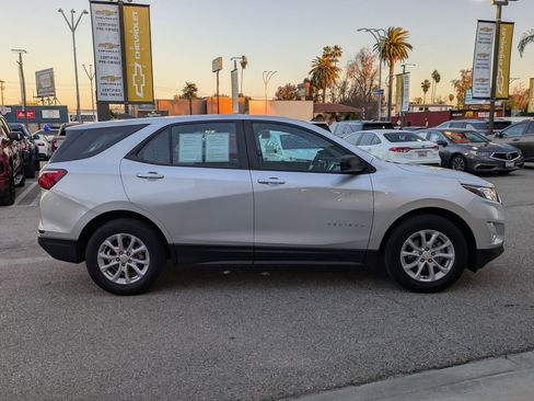 Used 2021 Chevrolet Equinox LS image 4