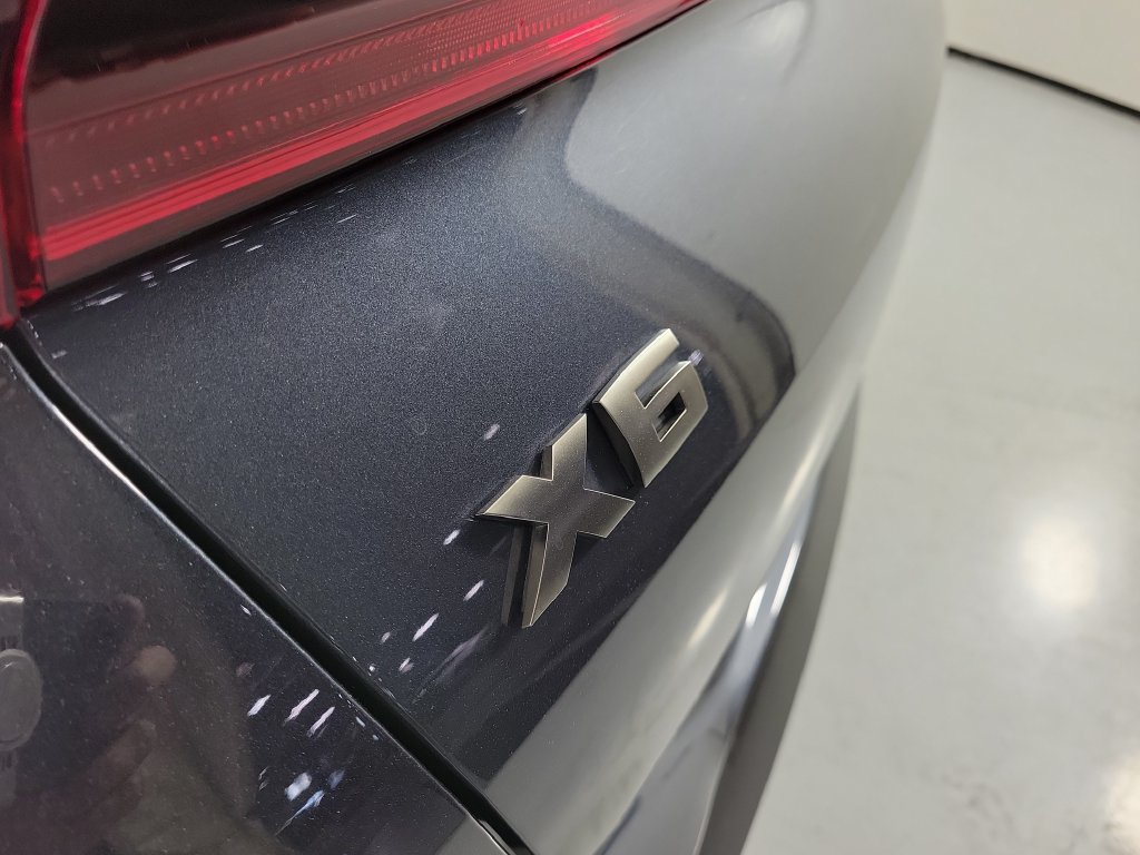 Used 2020 BMW X6 M50i AWD/4WD image 7