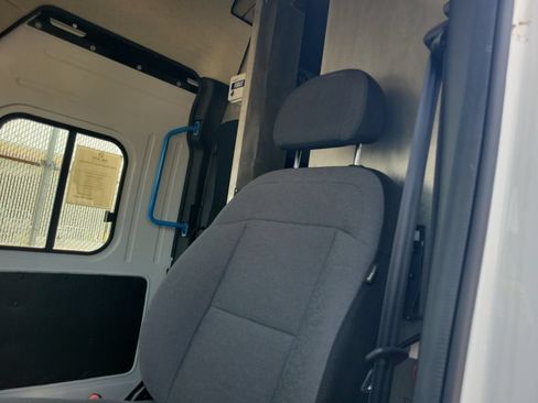 Used 2024 RAM ProMaster 3500 w/ Delivery Van Package FWD image 13
