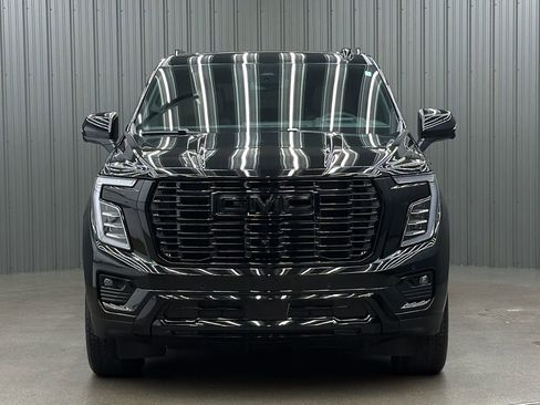 Used 2026 GMC Yukon Denali w/ Sun & Power Step Package AWD/4WD image 8