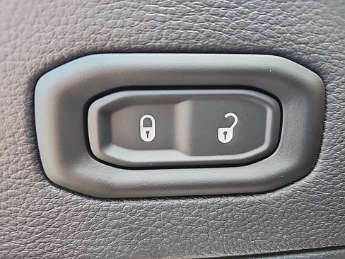 New 2026 Jeep Gladiator Overland AWD/4WD image 20